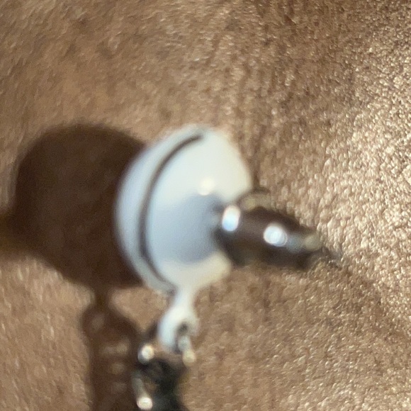 Black and White Metal Mod Retro Daisy Dangle Post & Clutch Earrings - Picture 11 of 13